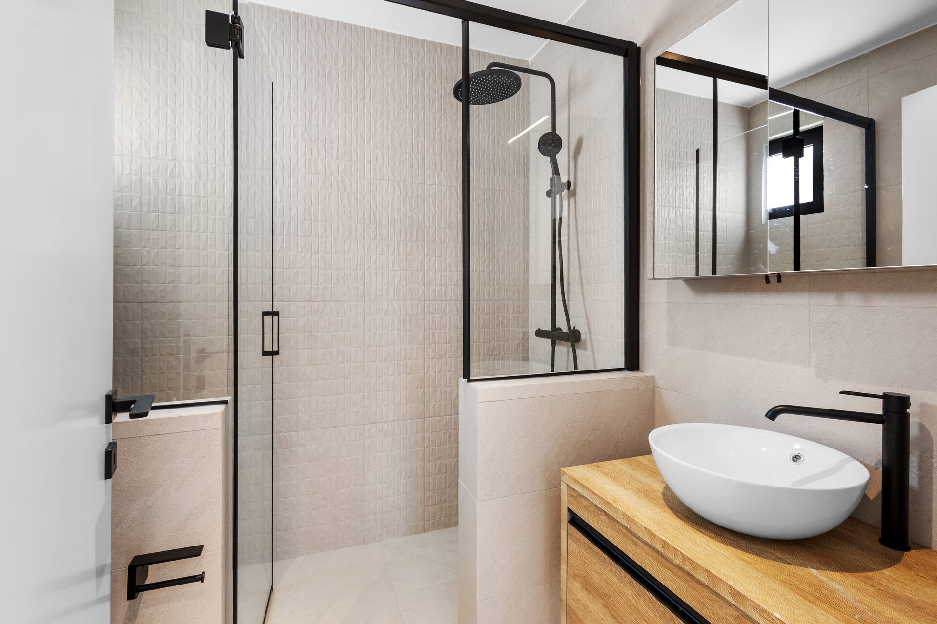 Master en-suite bathroom with rain shower